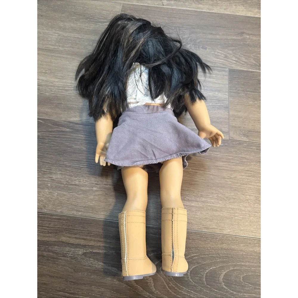 American Girl Truly Me Doll 60 Long Black Brown Hair Blue Eyes Lt-Medium Skin